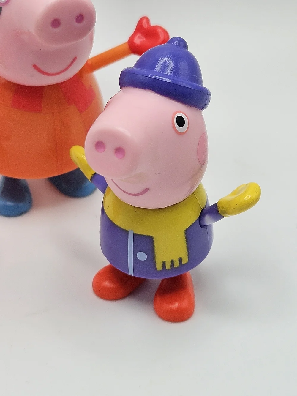 Peppa Pig Peppa's Family Wintertime Figure Set George Mummy
